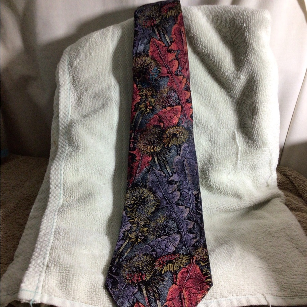 Floral Print Purple and Red Men's Tie